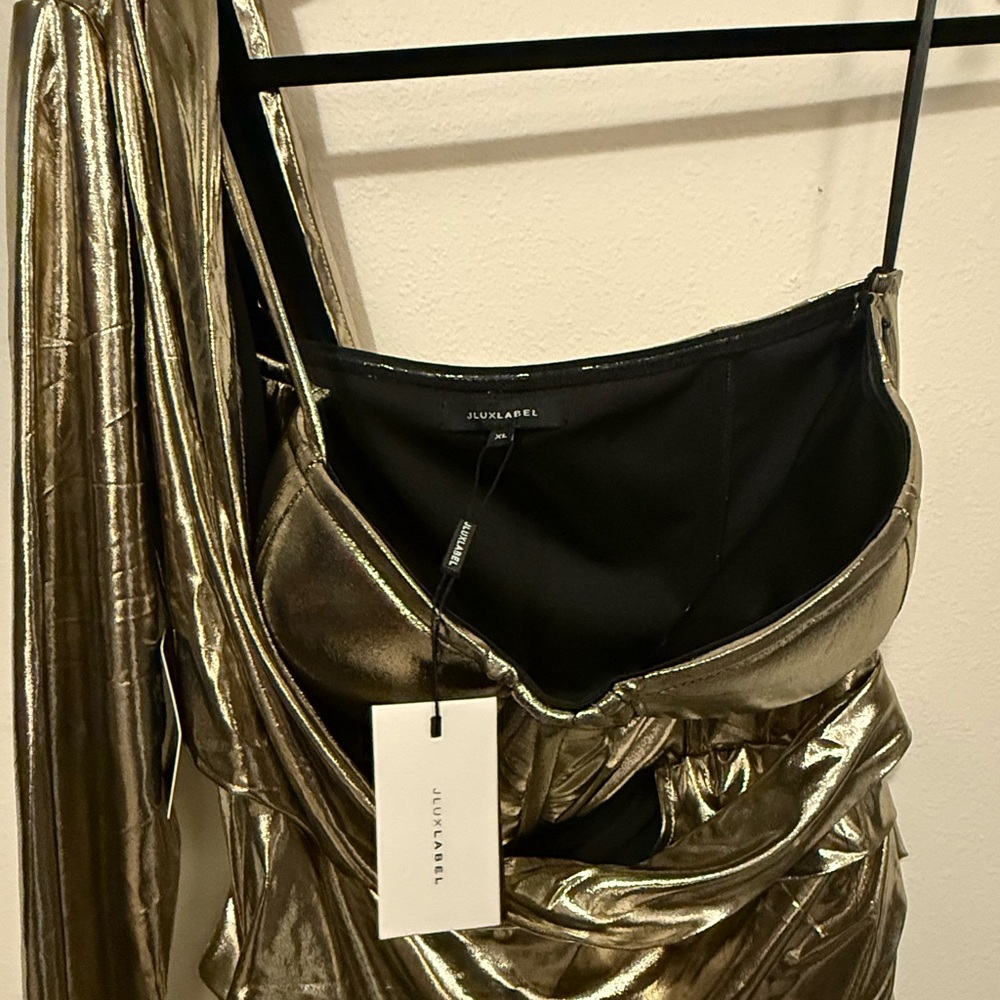 Silver Asymmetrical Ruched Gown with Slit for Cocktail - Picture 11 of 13